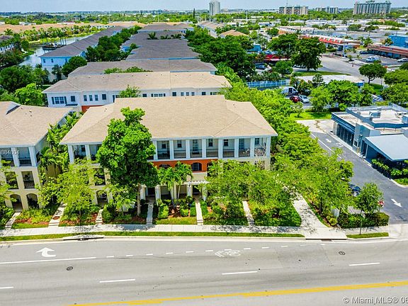 4th image of 610 SW 1st Ave #610