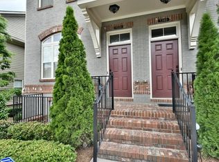 7330 Glisten Ave, Sandy Springs, GA 30328