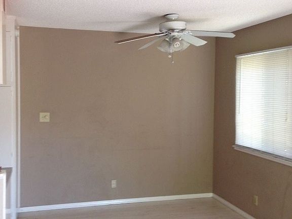 4th image of 9005 Casals St APT 2
