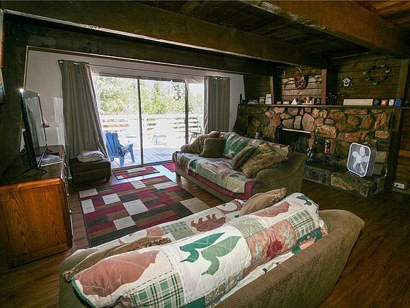 5th image of 40343 Cliff Ln