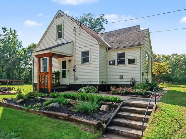 214 Shriner St, Hastings, MI 49058