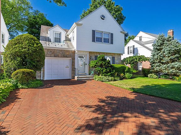 2nd image of 108 Muirfield Rd