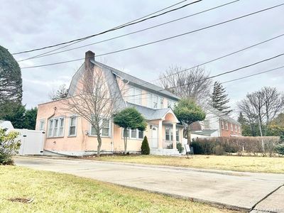 240 Locust Avenue, Freeport, NY, 11520