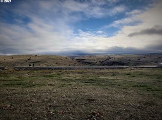 1426 Fish Camp Rd, Maupin, OR 97037