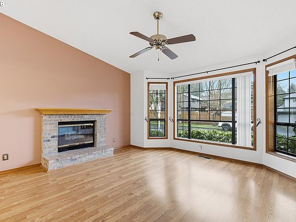 5th image of 9704 NE 32nd Ave