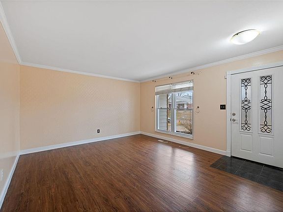 5th image of 10165 Buffton Dr