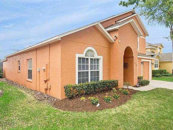 3rd image of 17729 Woodcrest Way