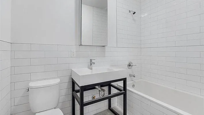 Rented by Lofts and Flats LLC | media 38