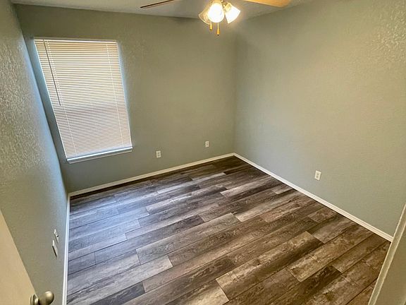 5th image of 15513 Lily Garden Ln