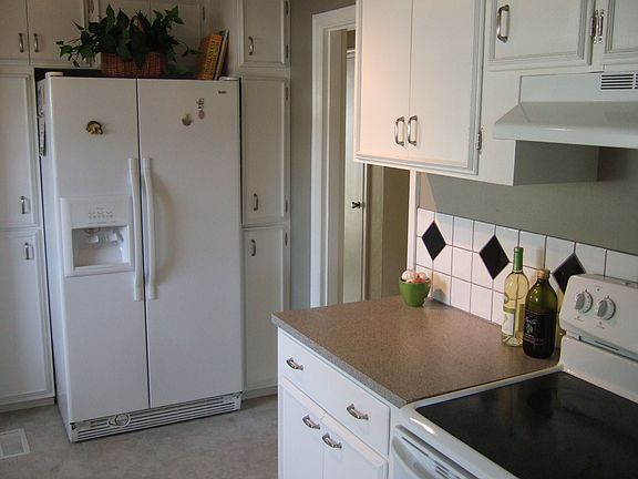 New fridge and oven/glasstop range