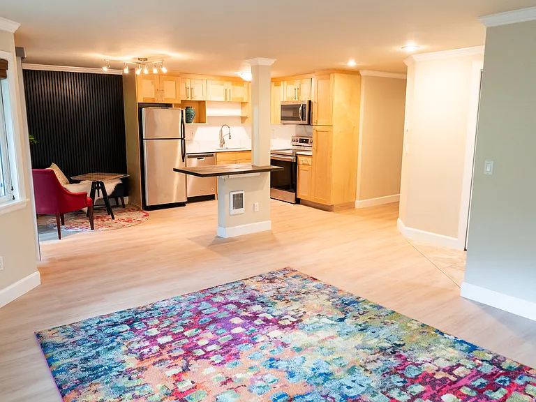 Living room, kitchen, and dining area/kitchen nook