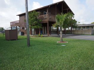 106 E Jefferson St, Port O Connor, TX 77982