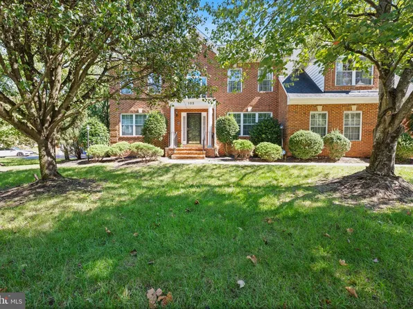 103 Cross Foxes Dr, Fort Washington, MD 20744