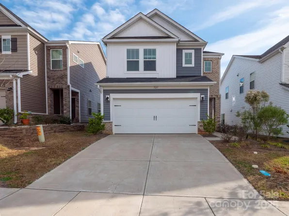 527 Palmarosa St, Fort Mill, SC 29715
