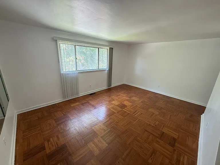 1538 Forrester Ave — Photo 25