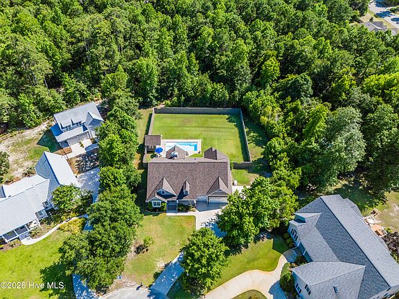 2nd image of 207 Ottaway Court