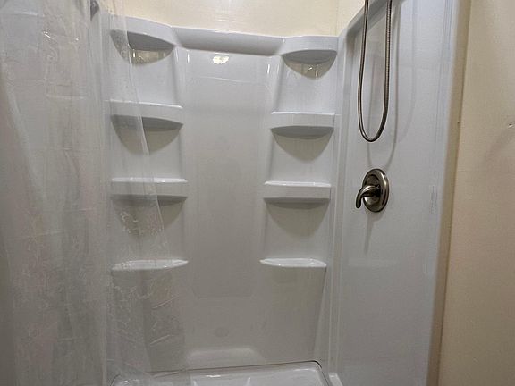 4th image of 1728 Holman Ave #1