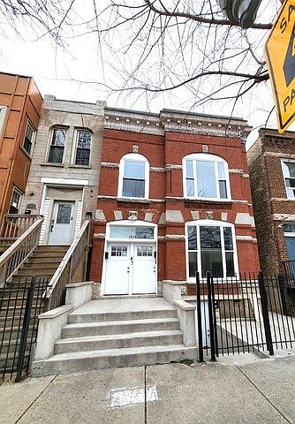 1st image of 2828 W Fulton St #1