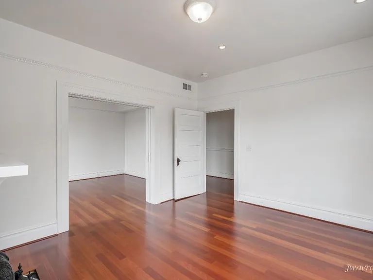 553 Sanchez St — Photo 4