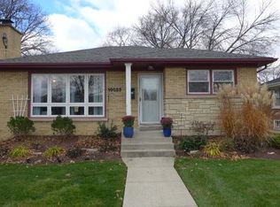 10022 S Spaulding Ave, Evergreen Park, IL 60805