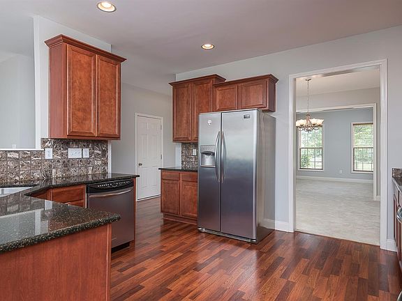 3rd image of 1036 Jouett Creek Dr