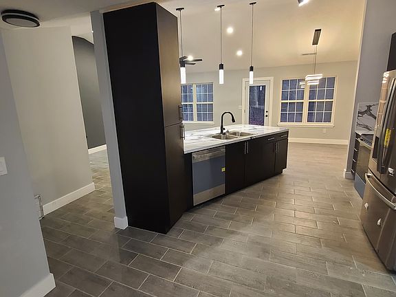 3rd image of 323 Wild Wing Way