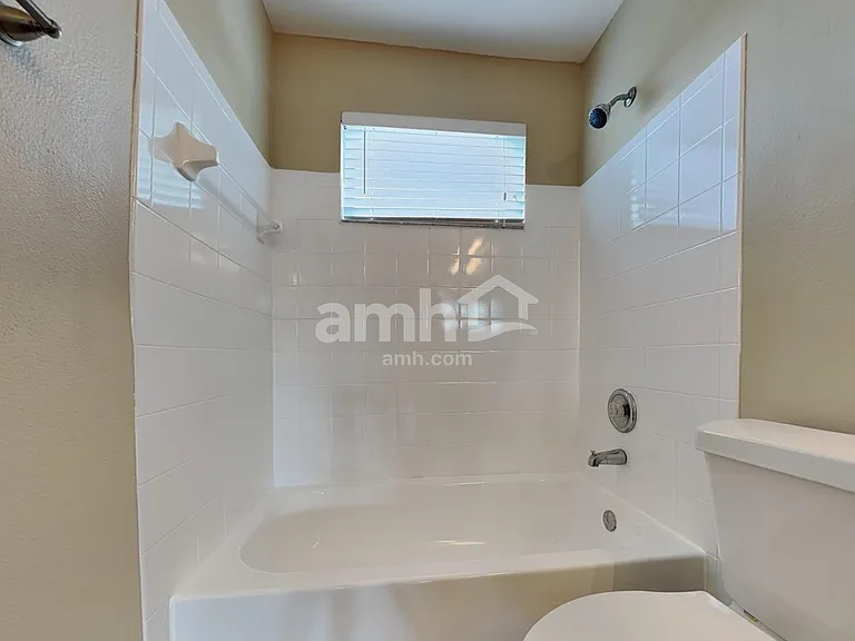 1226 Loretto Cir — Photo 18