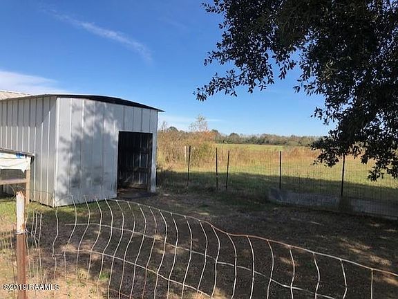 3rd image of 650 Dairy Ln
