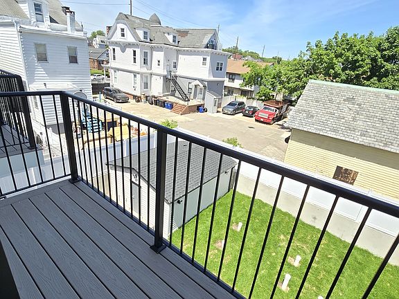 5th image of 40 Lembeck Ave #306L