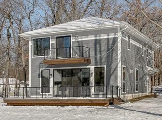 34215 Venice Park Rd, Delafield, WI 53018