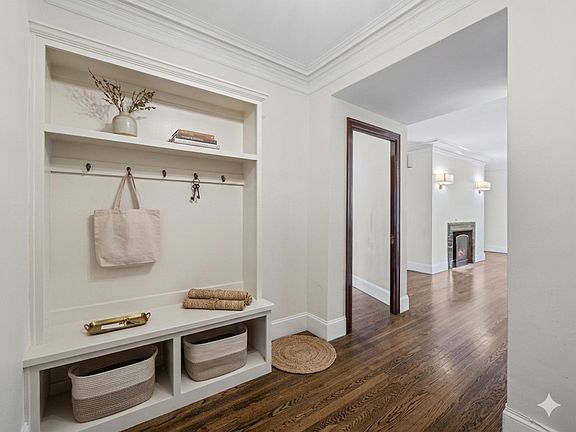 5th image of 6334 N Sheridan Rd APT 3F