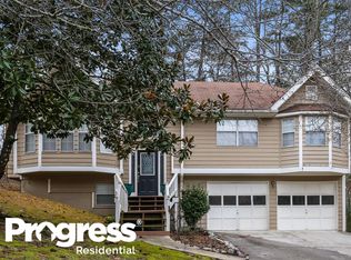 5522 Riverside Dr, Sugar Hill, GA 30518