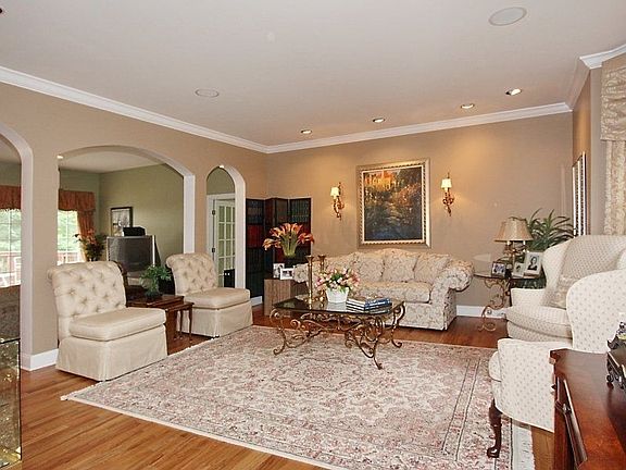 3 Arches Seperate Formal Living Room