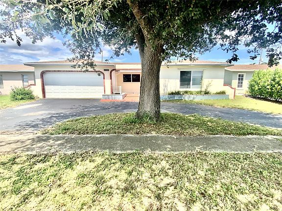 2nd image of 11941 NW 31st Street