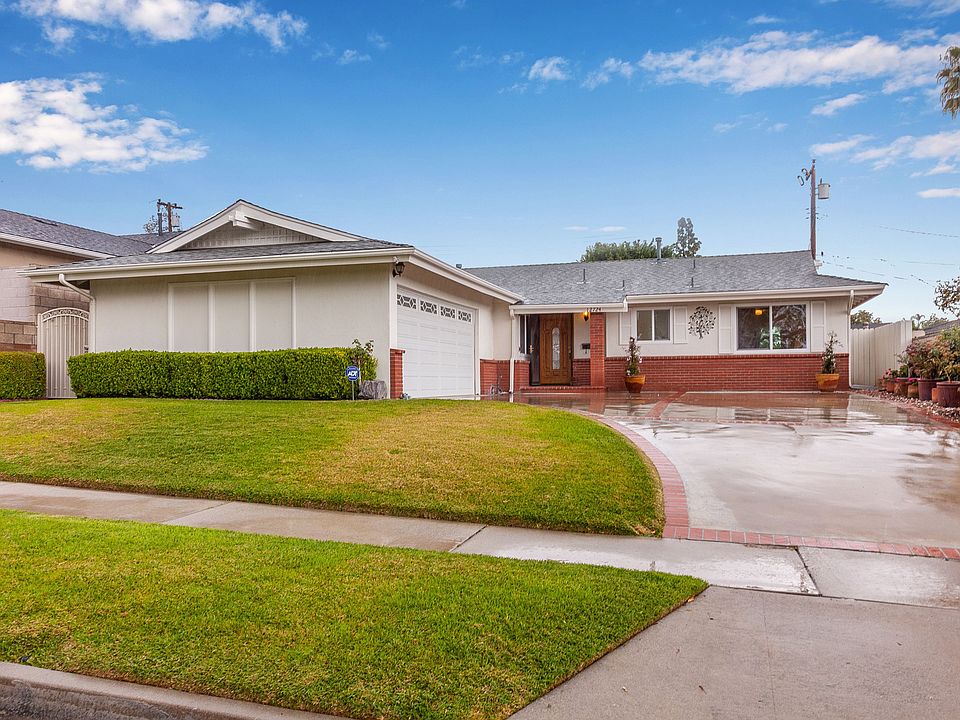 1st image of 12724 Cherryvale Dr