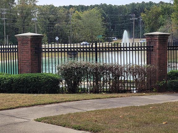 5th image of 452 Golden Villas Dr