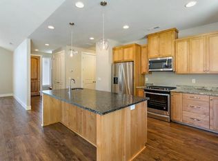 116 N 3rd St, Talent, OR 97540