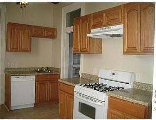 3rd image of 4736 Iberville St
