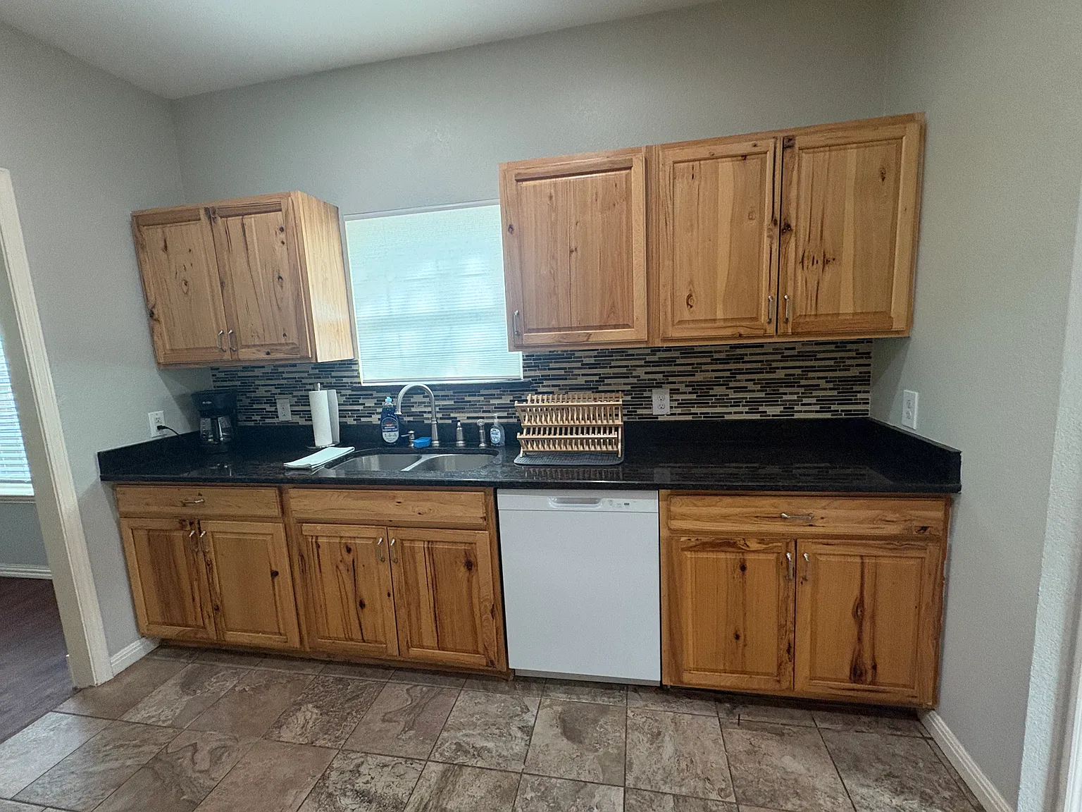 3 bed, $2,300 — Photo 4