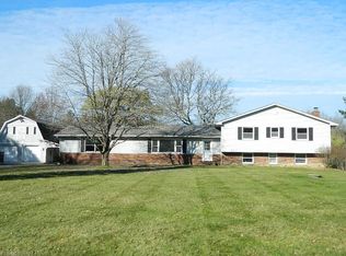9284 Mayfield Rd, Chesterland, OH 44026