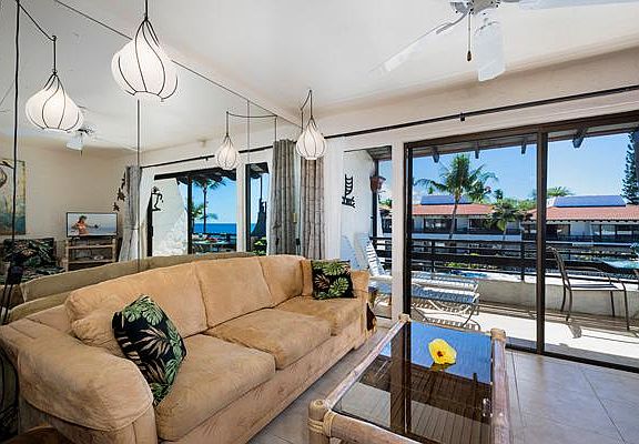 4th image of 75-6082 Alii Dr #332