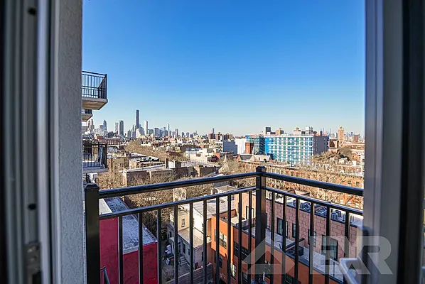 Rented by EXR | media 26