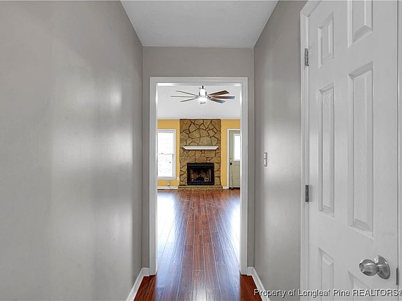 3rd image of 334 Porterfield Ct