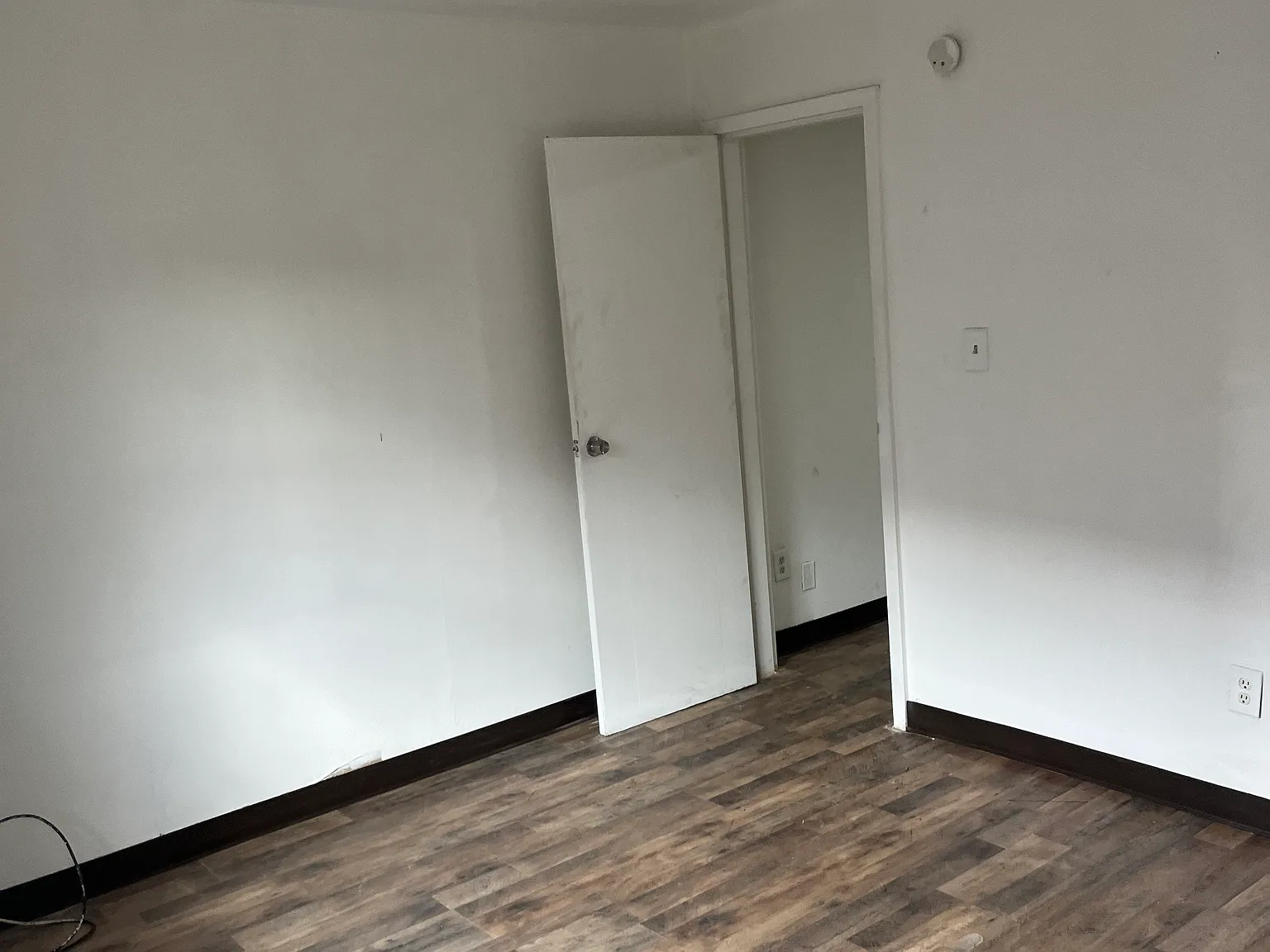 1 bed, 876 sqft, $895 — Photo 2