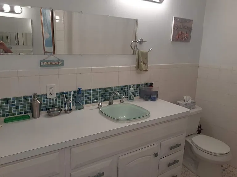 330 Aberdeen Ave — Photo 5