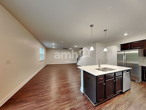 5th image of 607 Rivermist Dr