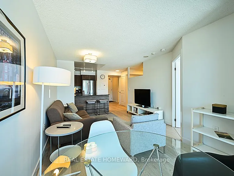 125 Western Battery Rd #913 — Photo 11