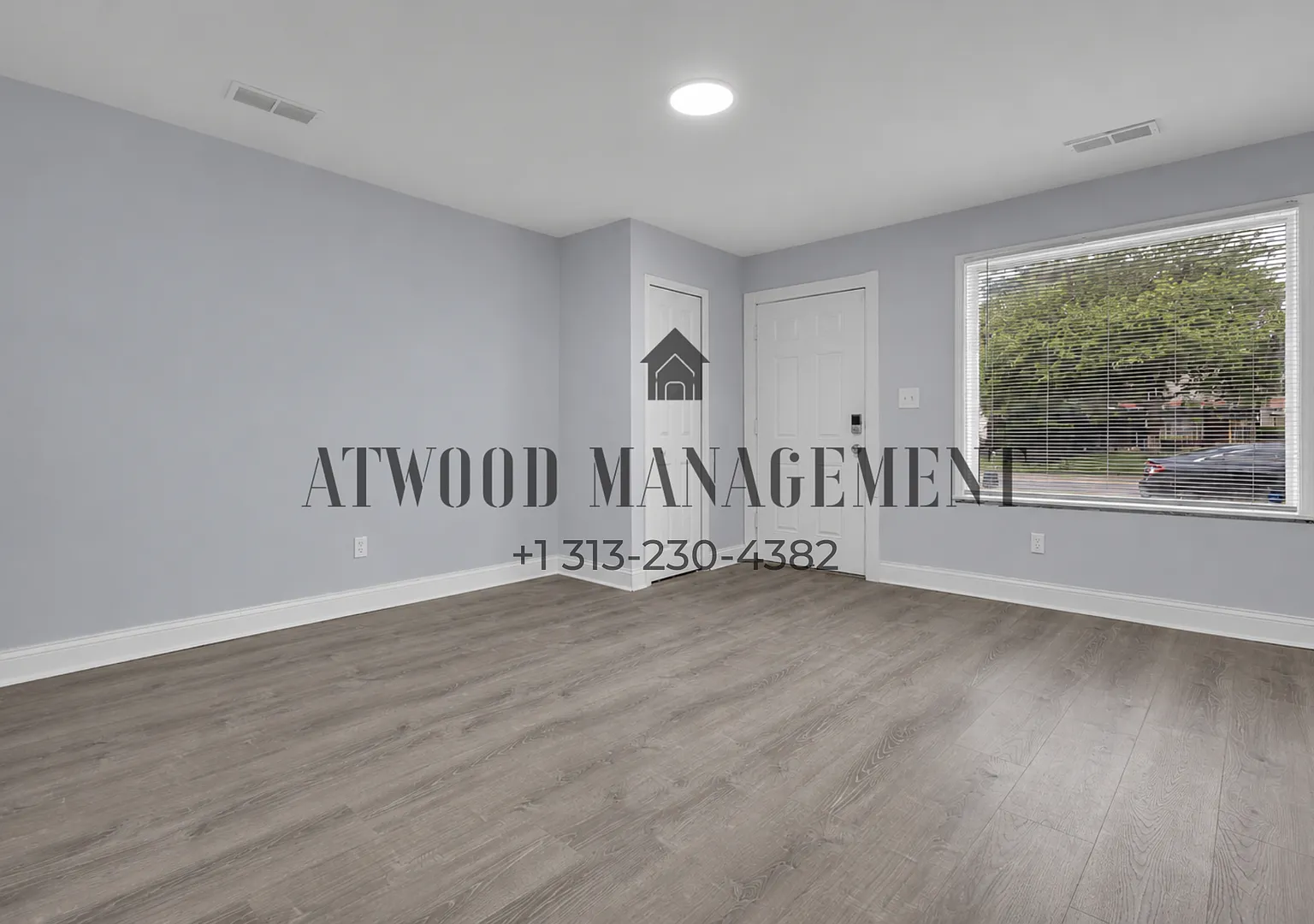 This beautifully updated 3-bedroom, 1-bath single-family home is ready for move-in! — Photo 2