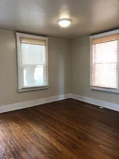 484 Alma St — Photo 13