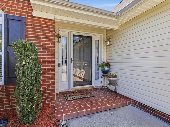 3rd image of 2652 Wynbrook Dr